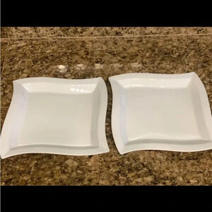 (2) Pier 1 Wavy White Porcelain 11” Plates Heavy Duty Excellent Condition Rare